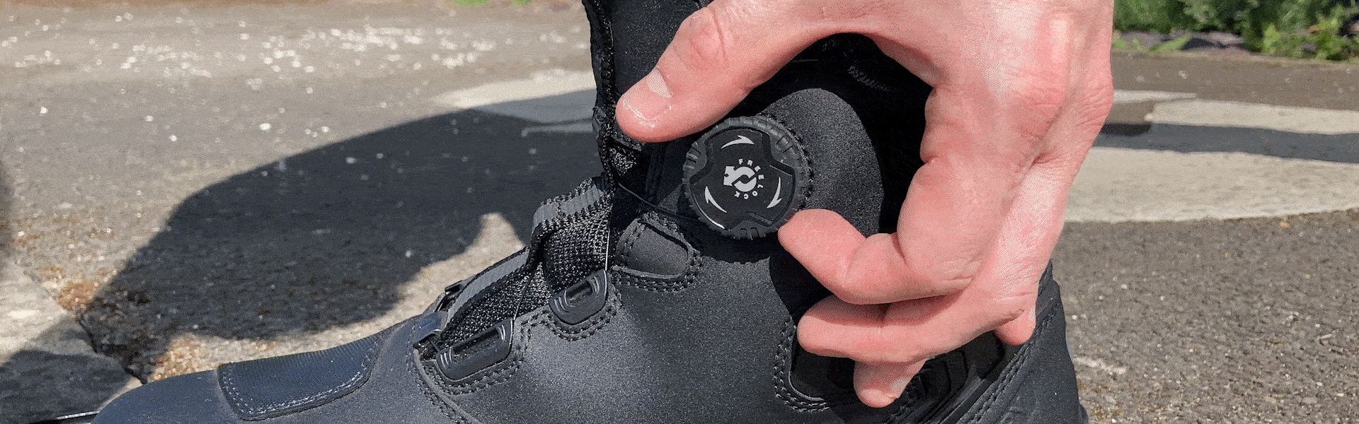 NEW from Oxford: Helix D2D® waterproof sport boot with FREELOCK lace-free adjustment!