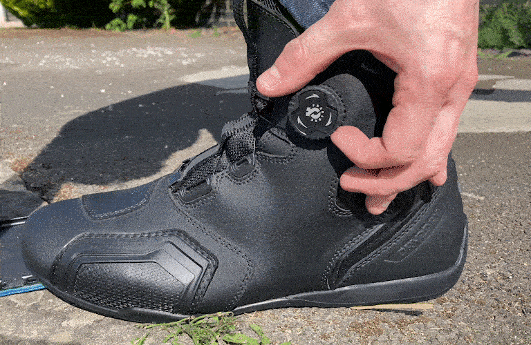 NEW from Oxford: Helix D2D® waterproof sport boot with FREELOCK lace-free adjustment!